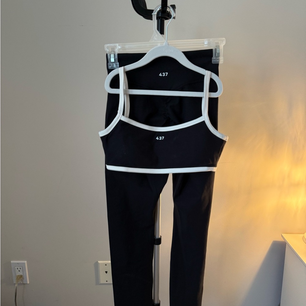 437 Chic Black and White Activewear Set - Picture 2 of 8